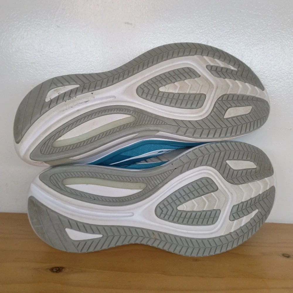 Saucony Omni 22 Shoes Womens Size 9 Blue Running Sneakers S10926-201